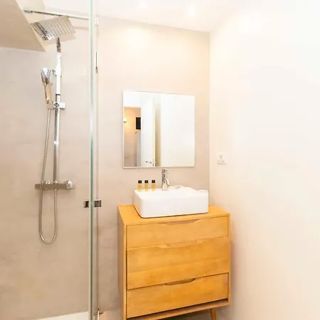Porta Nuova Apartments! San Massimo Flat 2 * Turin